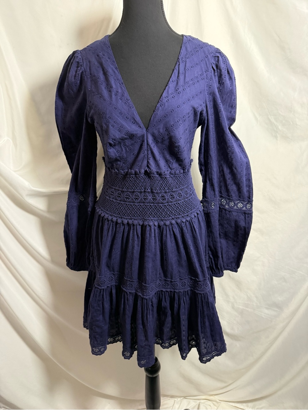 259) Free People Navy Eyelet Lace Boho Mini Dress | Long Sleeve | EUC - Picture 6 of 12